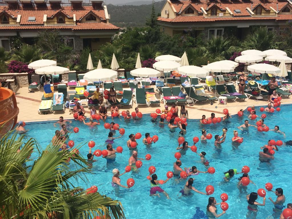 אולודניץ Perdikia Hill Hotel And Villas מראה חיצוני תמונה
