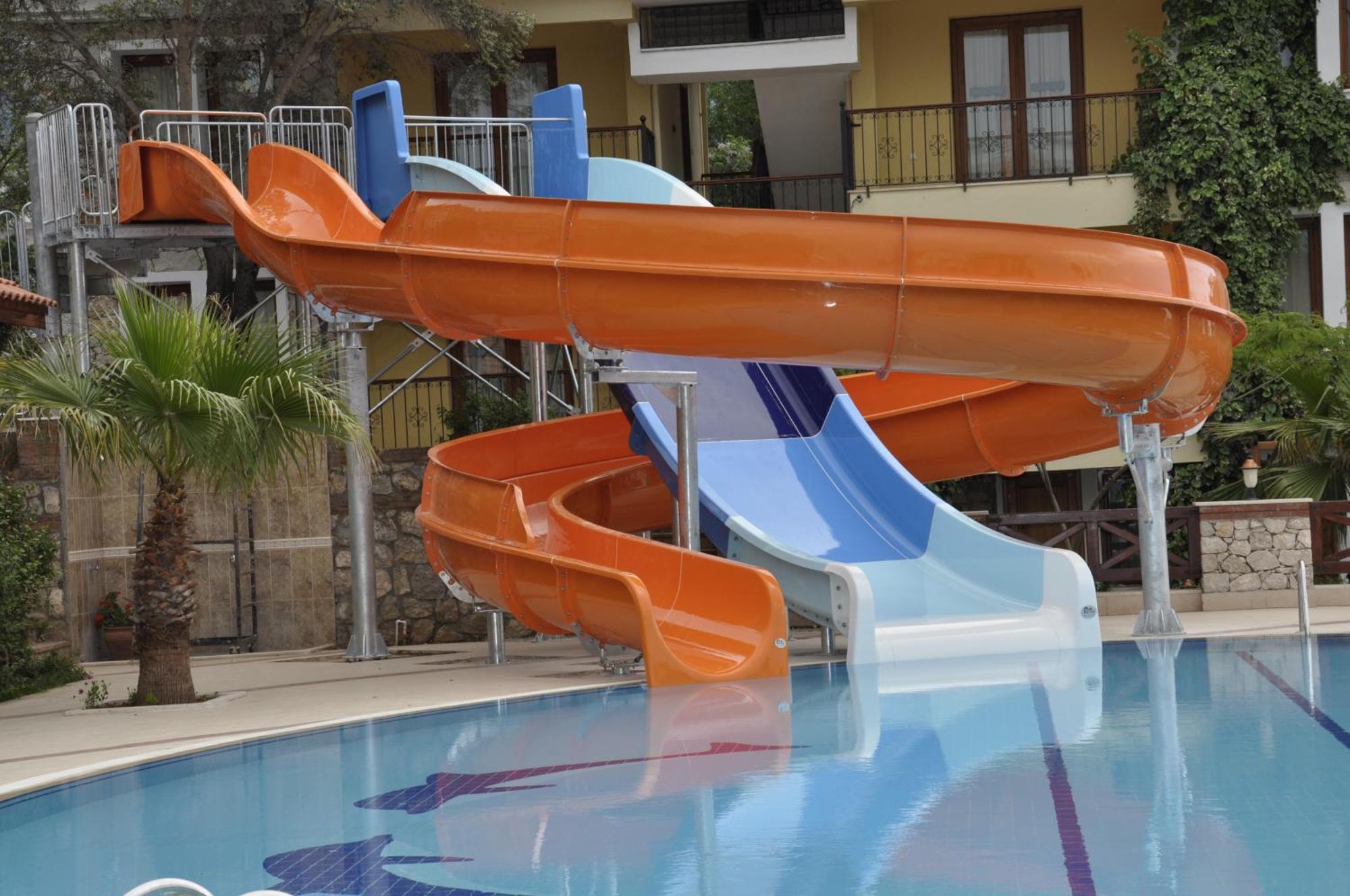 אולודניץ Perdikia Hill Hotel And Villas מראה חיצוני תמונה