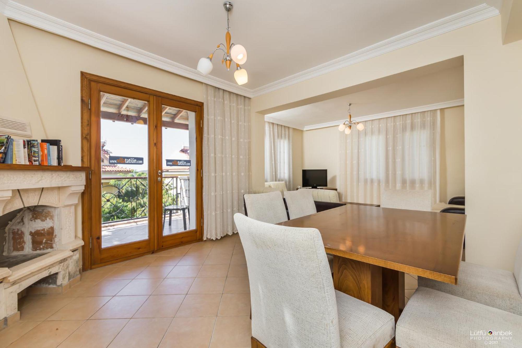 אולודניץ Perdikia Hill Hotel And Villas מראה חיצוני תמונה