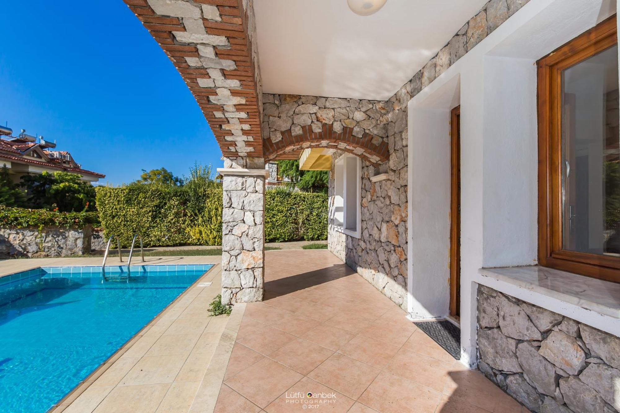 אולודניץ Perdikia Hill Hotel And Villas מראה חיצוני תמונה