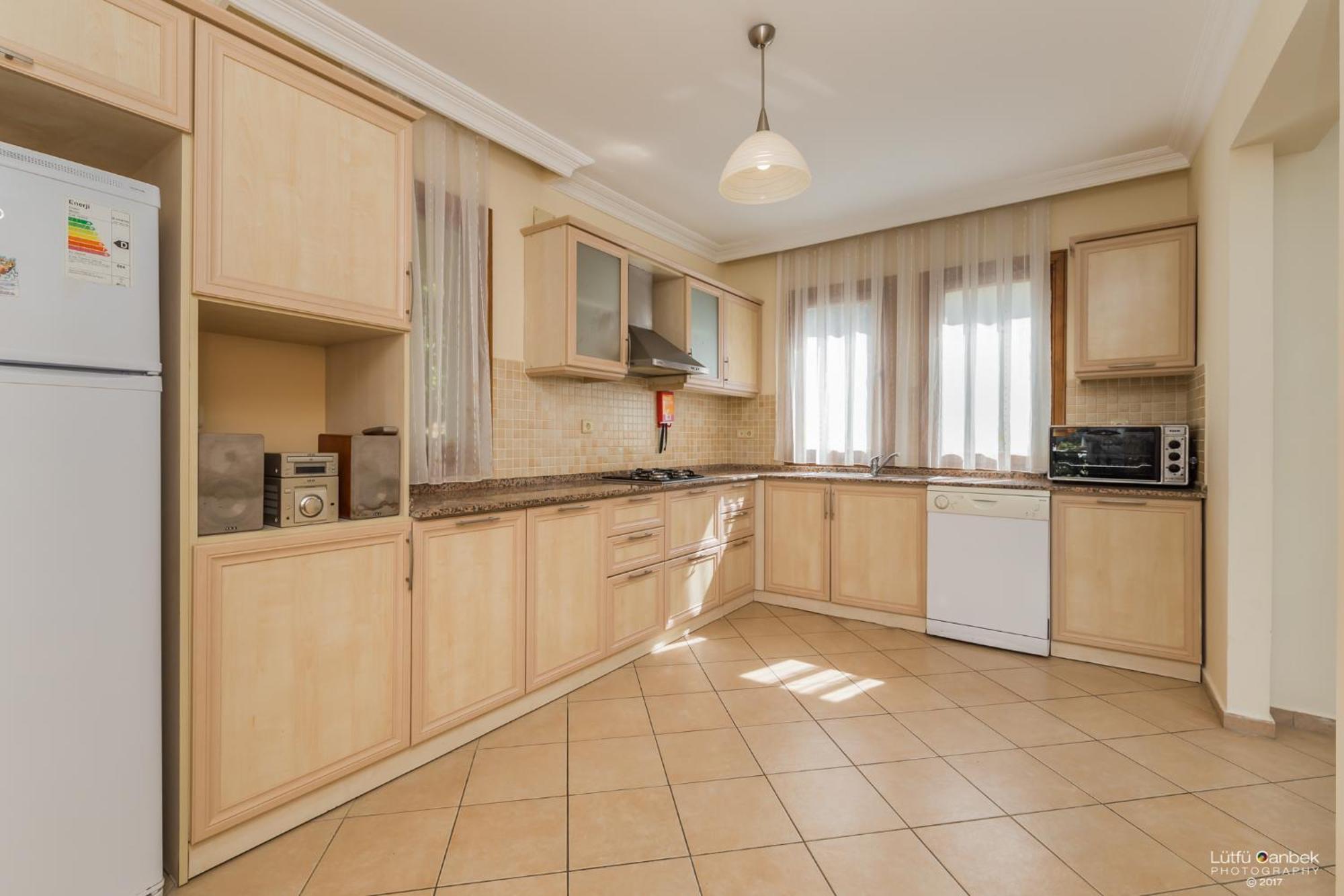 אולודניץ Perdikia Hill Hotel And Villas מראה חיצוני תמונה