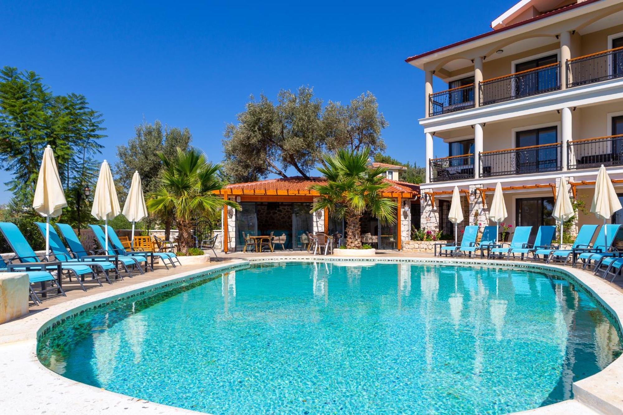 אולודניץ Perdikia Hill Hotel And Villas מראה חיצוני תמונה